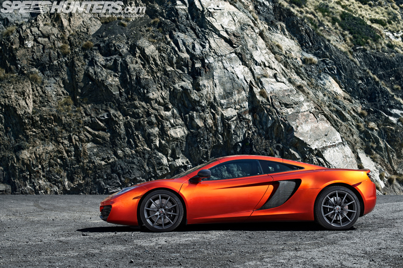 MP4-12C_02
