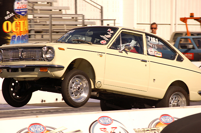 Random Snap>> Santos And His 9.64 Sec. Ke15 Sprinter