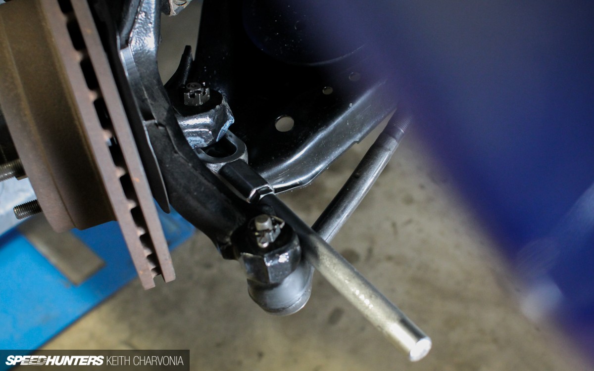 Speedhunters_Charvonia_Airlift_Kaiser-28