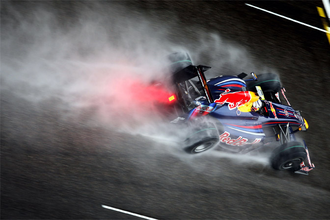 Random Snap>> Red Bull Win With Vettel