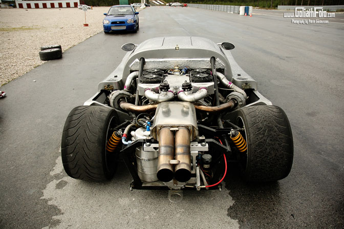 Random Snap>> Naked Ultima Gtr