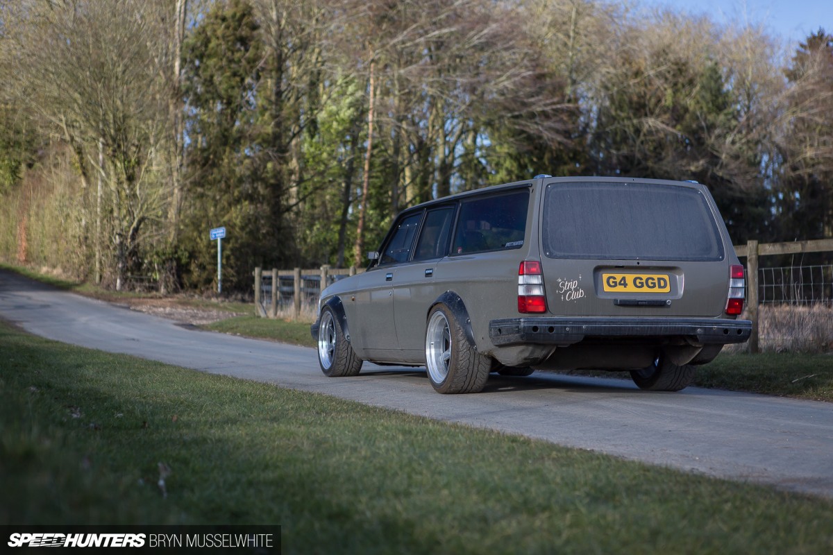 Volvo 240 wagon Rays TE37 (19 of 29)
