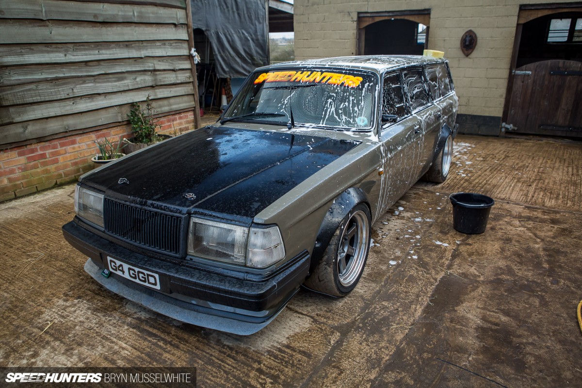 Strip club Volvo wagon update (4 of 13)
