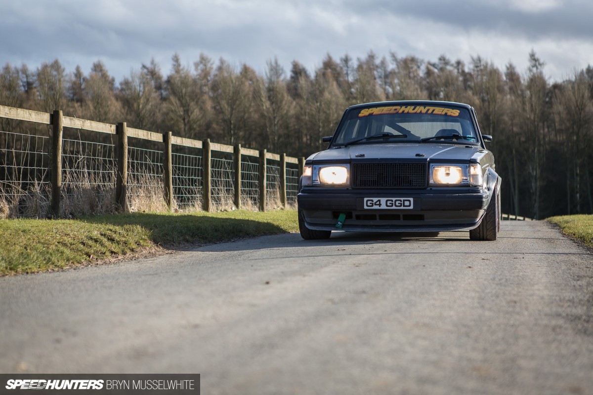 Volvo 240 wagon Rays TE37 (21 of 29)
