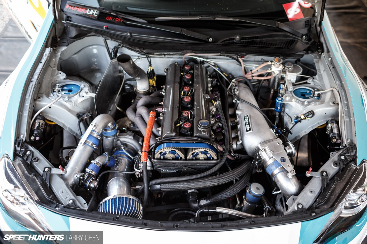 Larry_Chen_Speedhunters_engine_bays_of_Formula_drift_2015-28