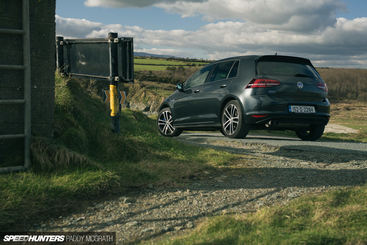 2016 Volkswagen GTE by Paddy McGrath-6
