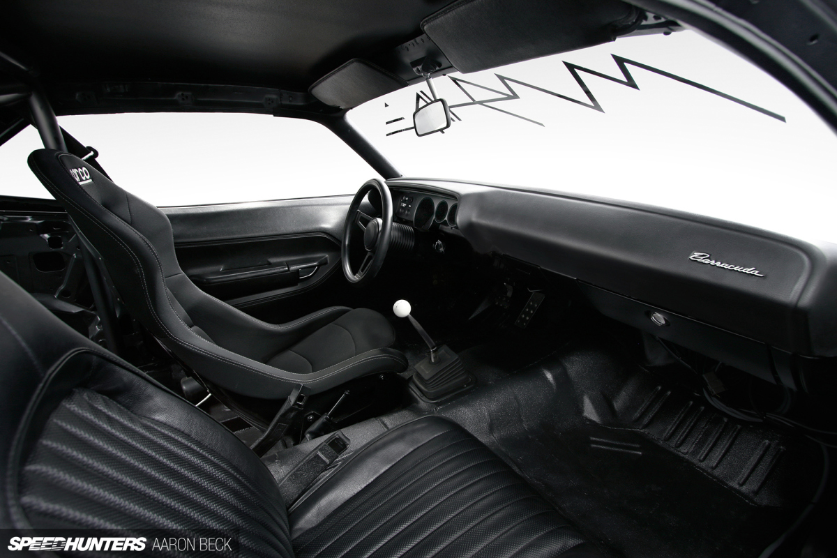 13_studio_interior_wide_01_SH