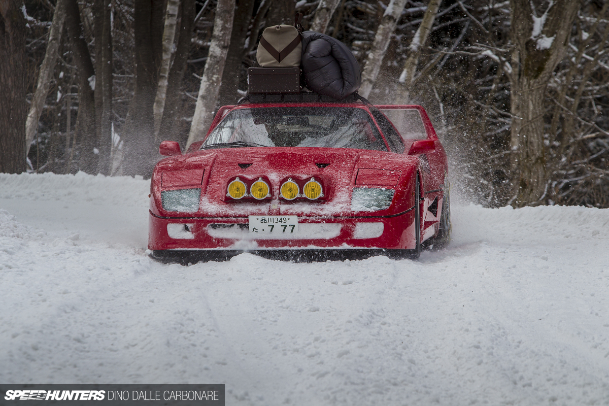F40-Ski-RedBull-Dino-35