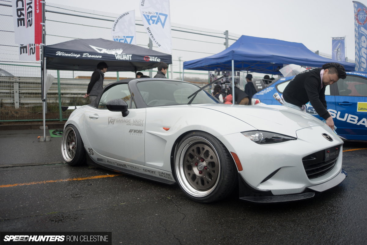 Hyper-Meeting-16-32