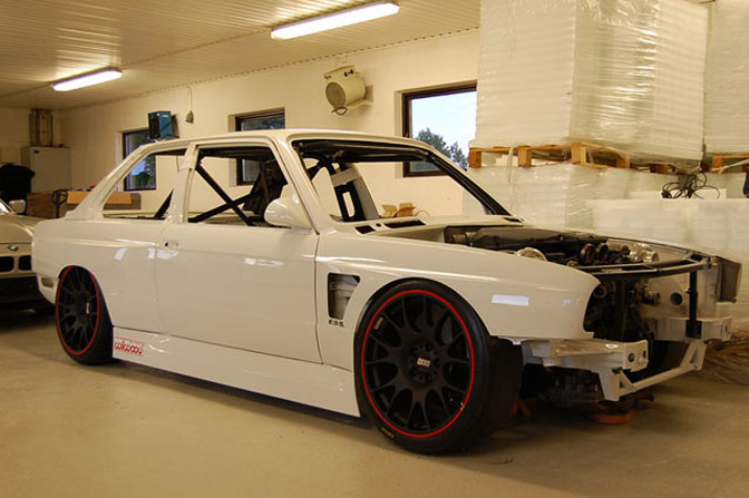 Random Snap>> Twin Turbo E30 V8