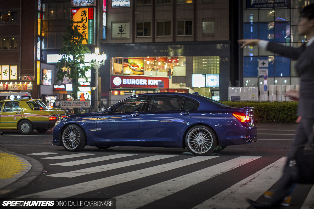 Random Snap: An Alpina B7 Bi-Turbo In Shinjuku