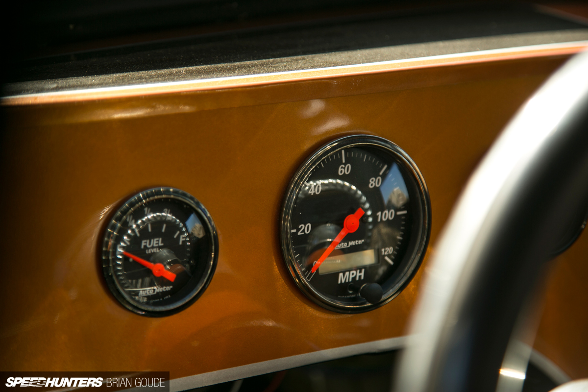 SH_Ray-Datsun-gauges