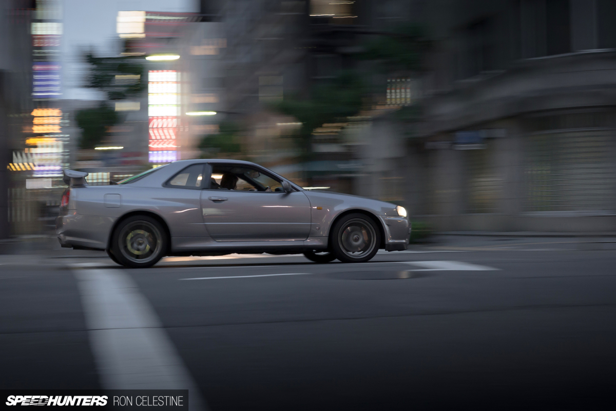 A Factory-Original R34 GT-R In Tokyo