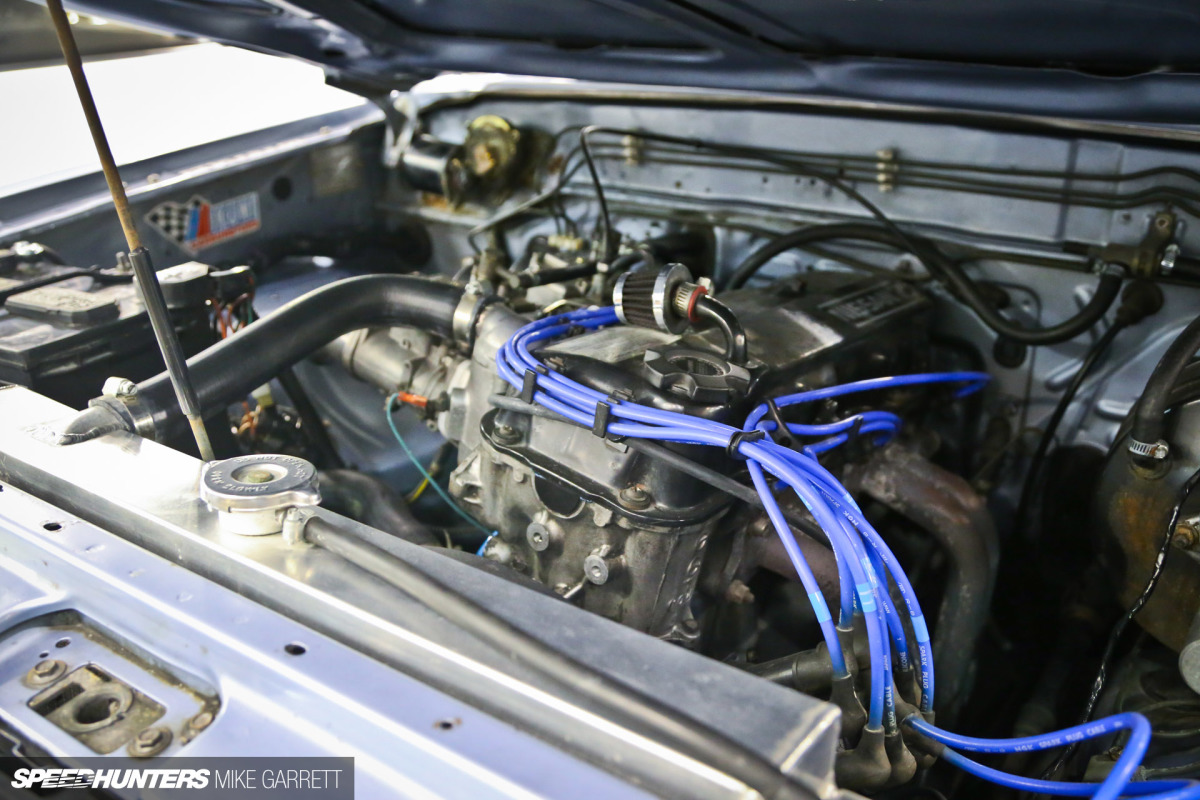 Datsun-720-01