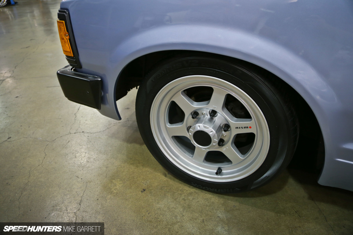 Datsun-720-04