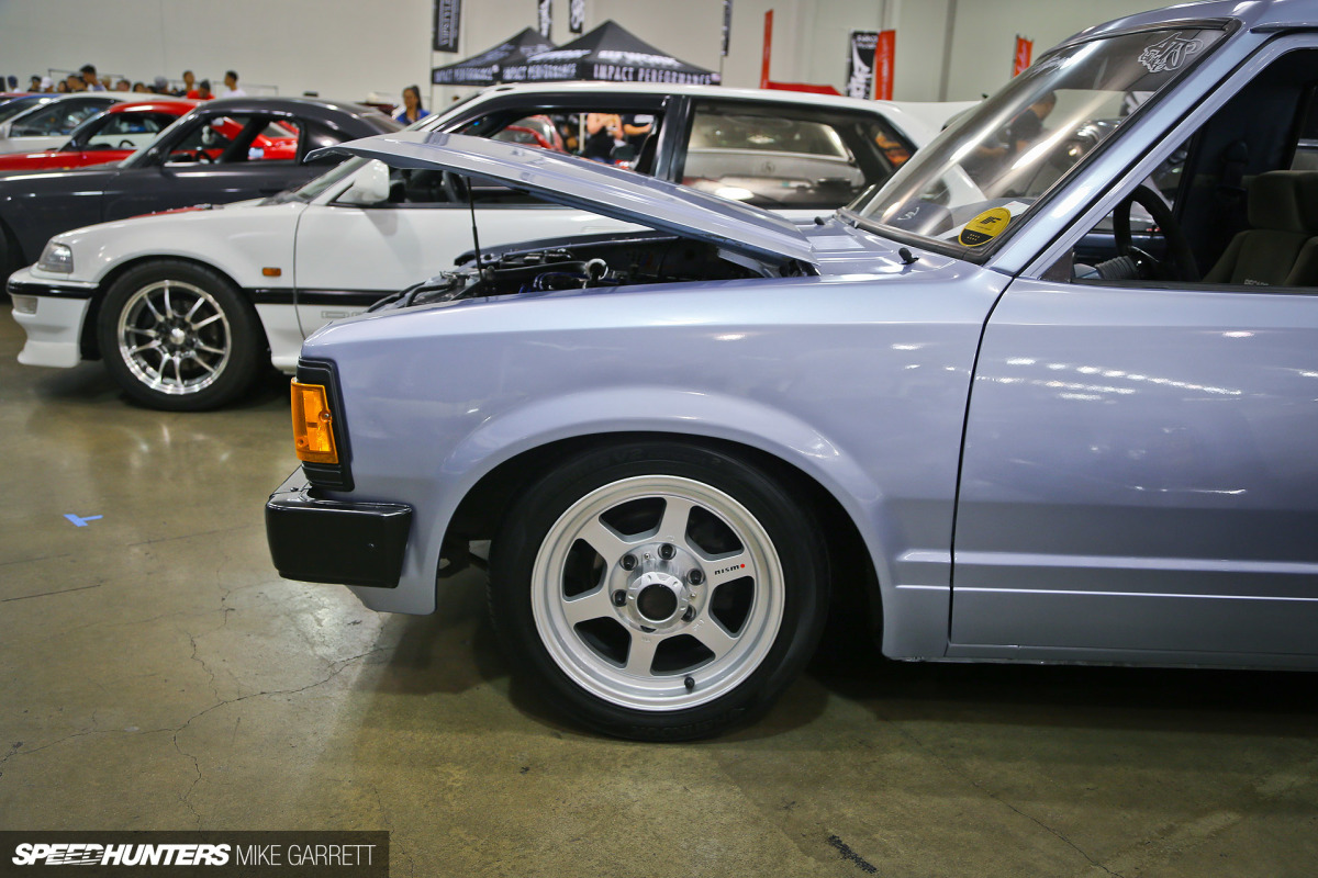 Datsun-720-09
