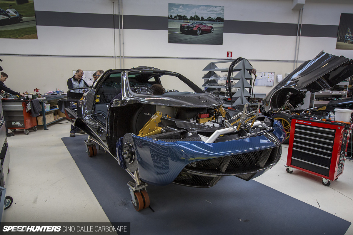 Pagani-Production-Line-04