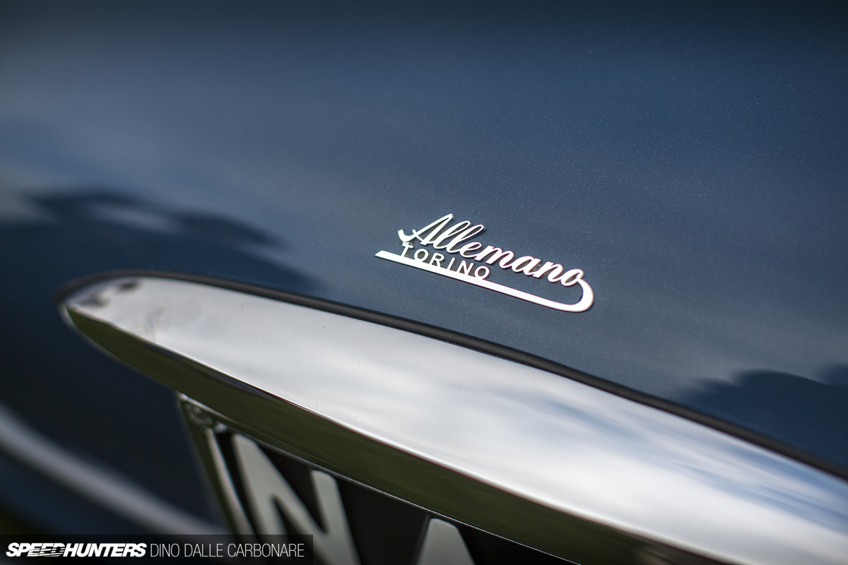 Emblems-Pebble-16-01