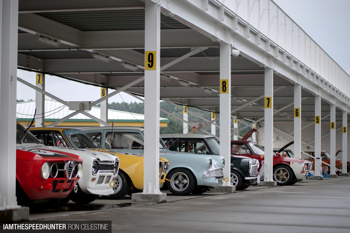 Bayside Racers Battle In The Rain