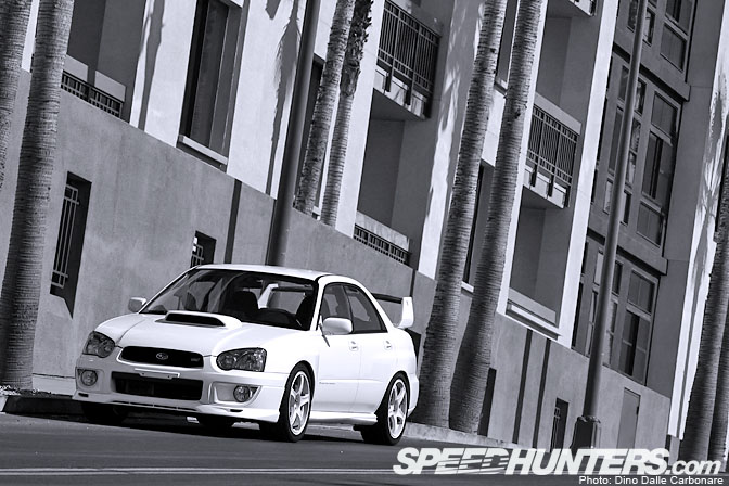 Random Snap>> White On White Sti