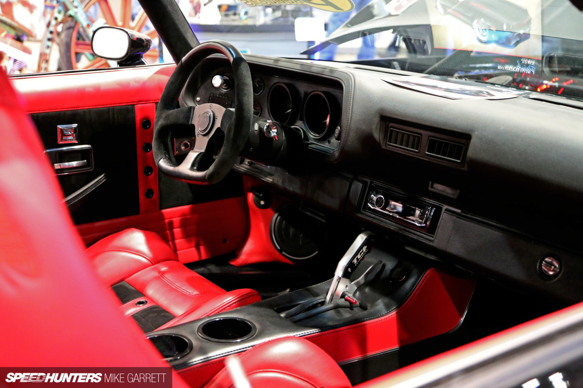 SEMA-Camaro-Z28-03