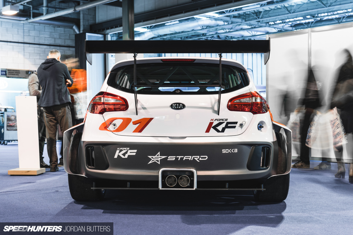 autosport2017-kiaceedtcr-jordanbutters-speedhunters-3