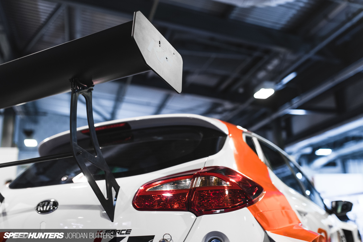 autosport2017-kiaceedtcr-jordanbutters-speedhunters-6