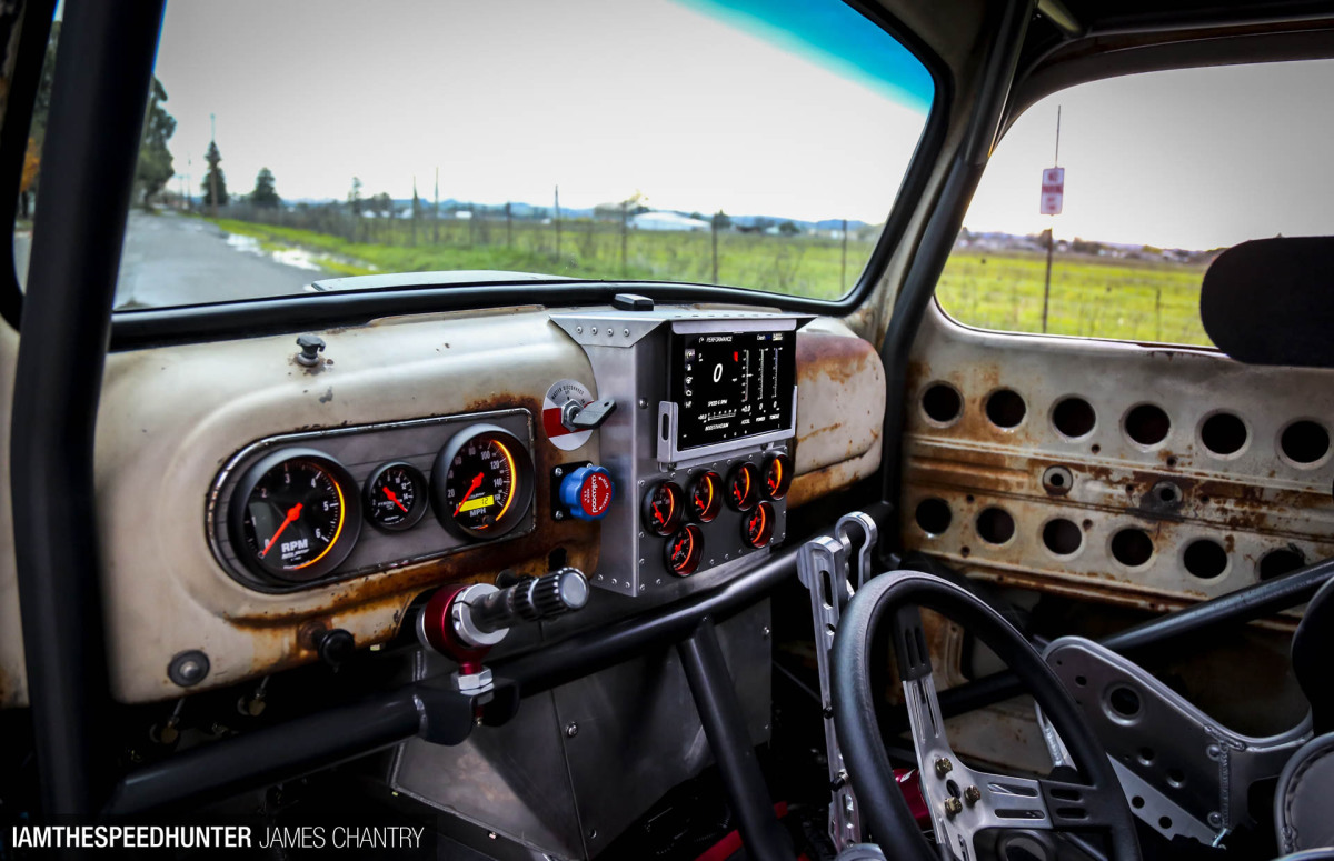 oldsmokeyf1-james-chantry-speedhunters-07