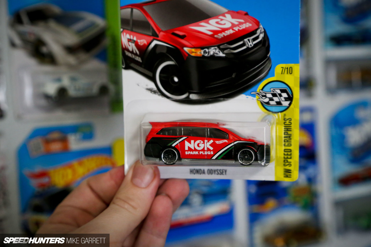 Hot-Wheels-2017-16 copy