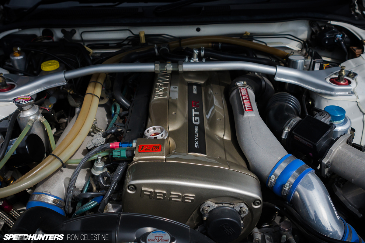 SH_Ron_Celestine_Skyline_BNR34_GT-R_2