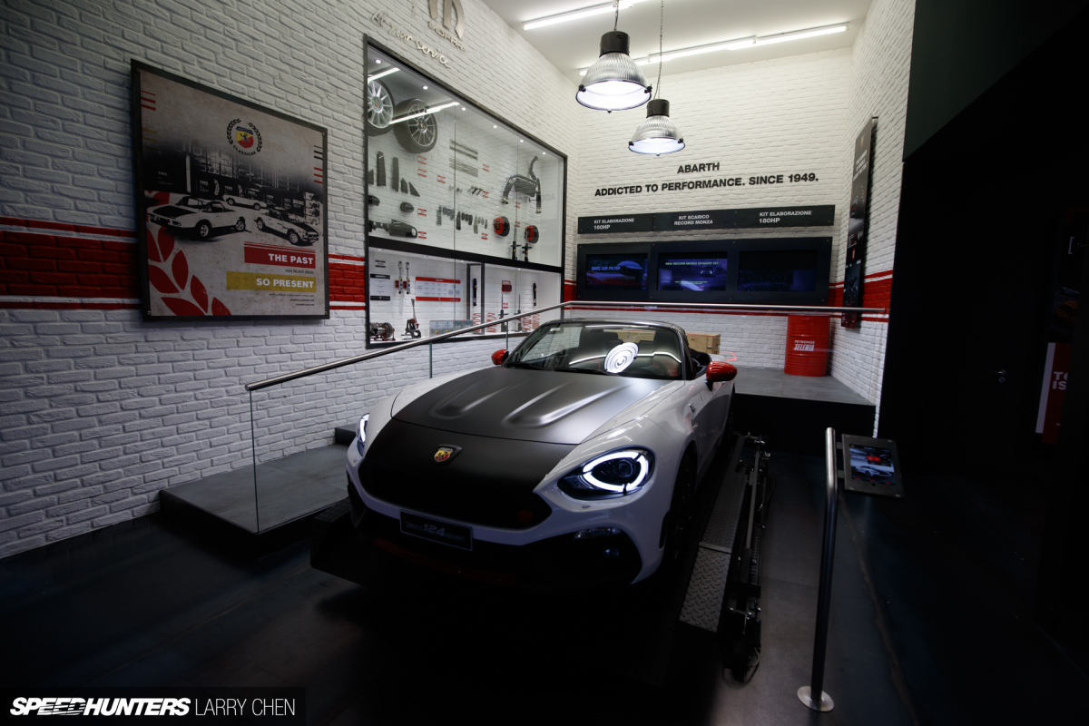 Larry_Chen_Speedhunters_Geneva_show_2017_BTS_41