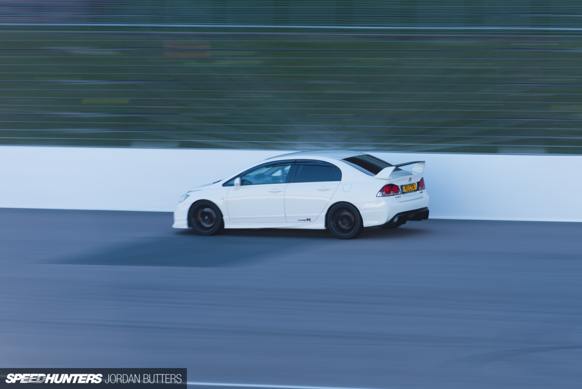 trackaddict-rockingham-2017-jordanbutters-speedhunters-38