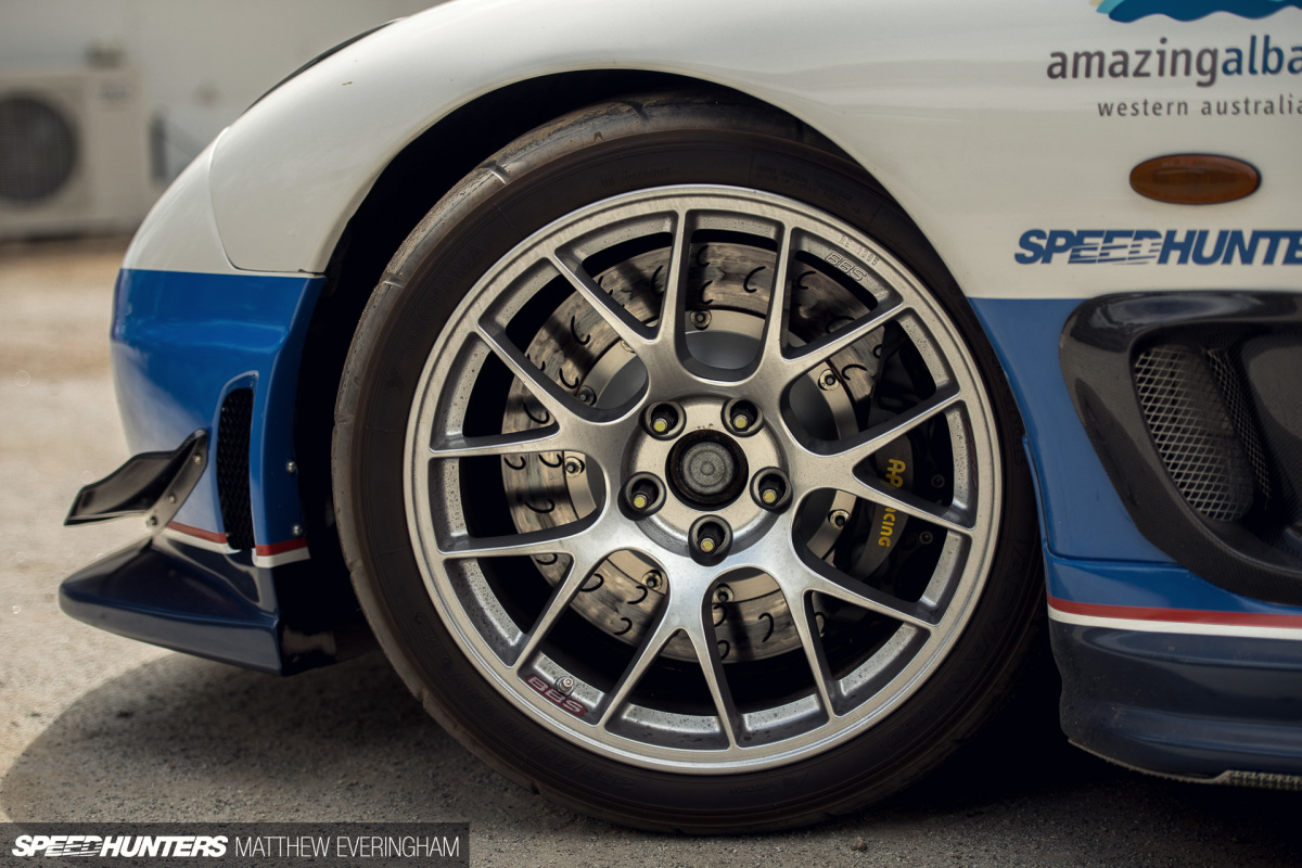 LFXX_RX7_MatthewEveringham_Speedhunters52