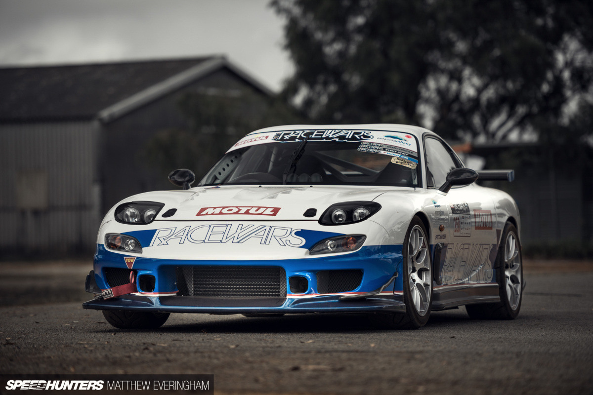 LFXX_RX7_MatthewEveringham_Speedhunters13