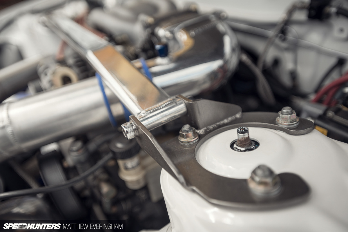 LFXX_RX7_MatthewEveringham_Speedhunters25