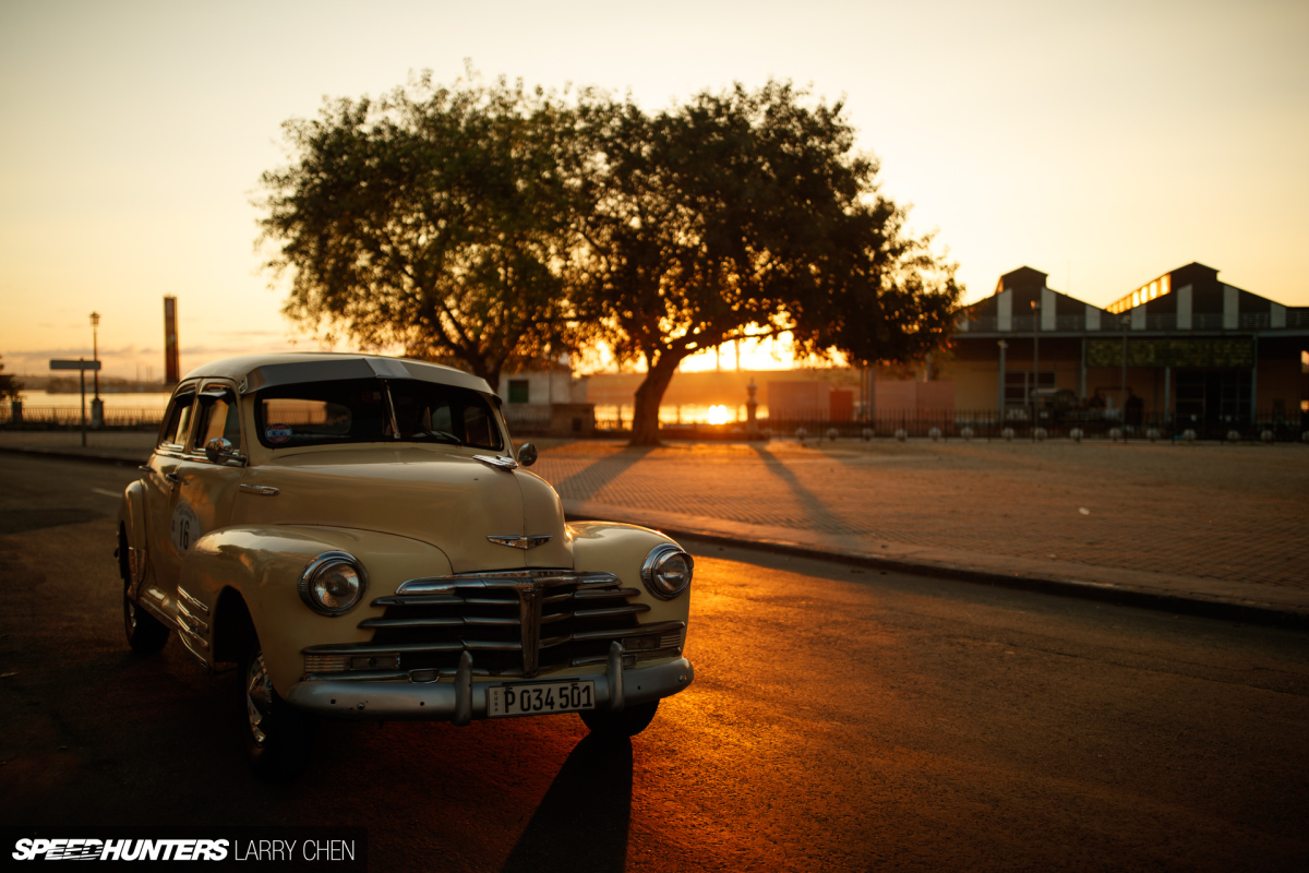 Larry_Chen_Speedhunters_havana_cuba_car_spotting_05