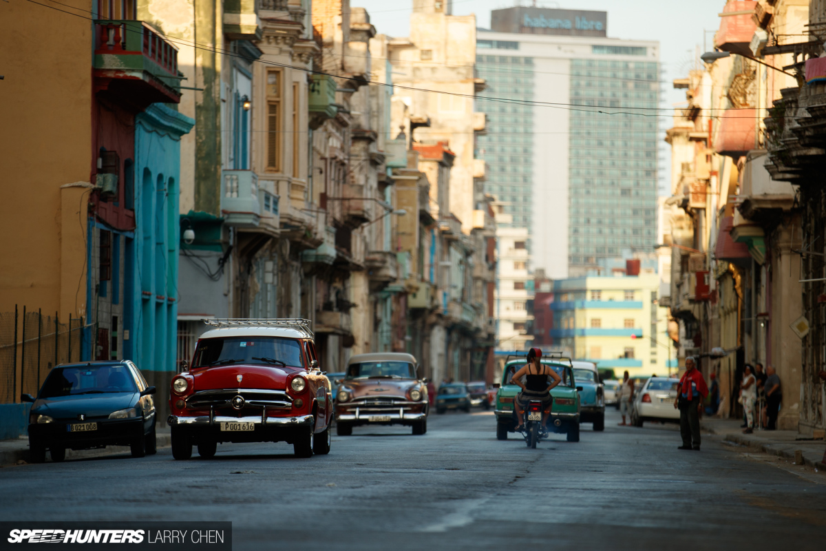 Larry_Chen_Speedhunters_havana_cuba_car_spotting_10
