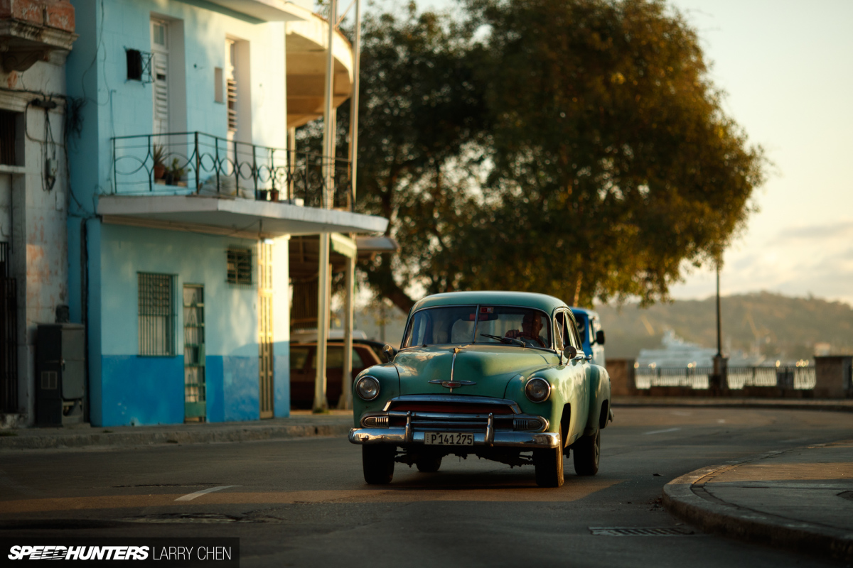 Larry_Chen_Speedhunters_havana_cuba_car_spotting_16