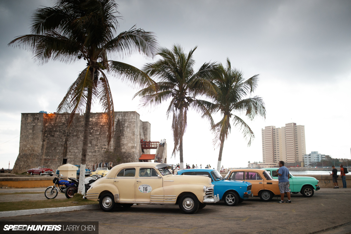 Larry_Chen_Speedhunters_havana_cuba_car_spotting_19