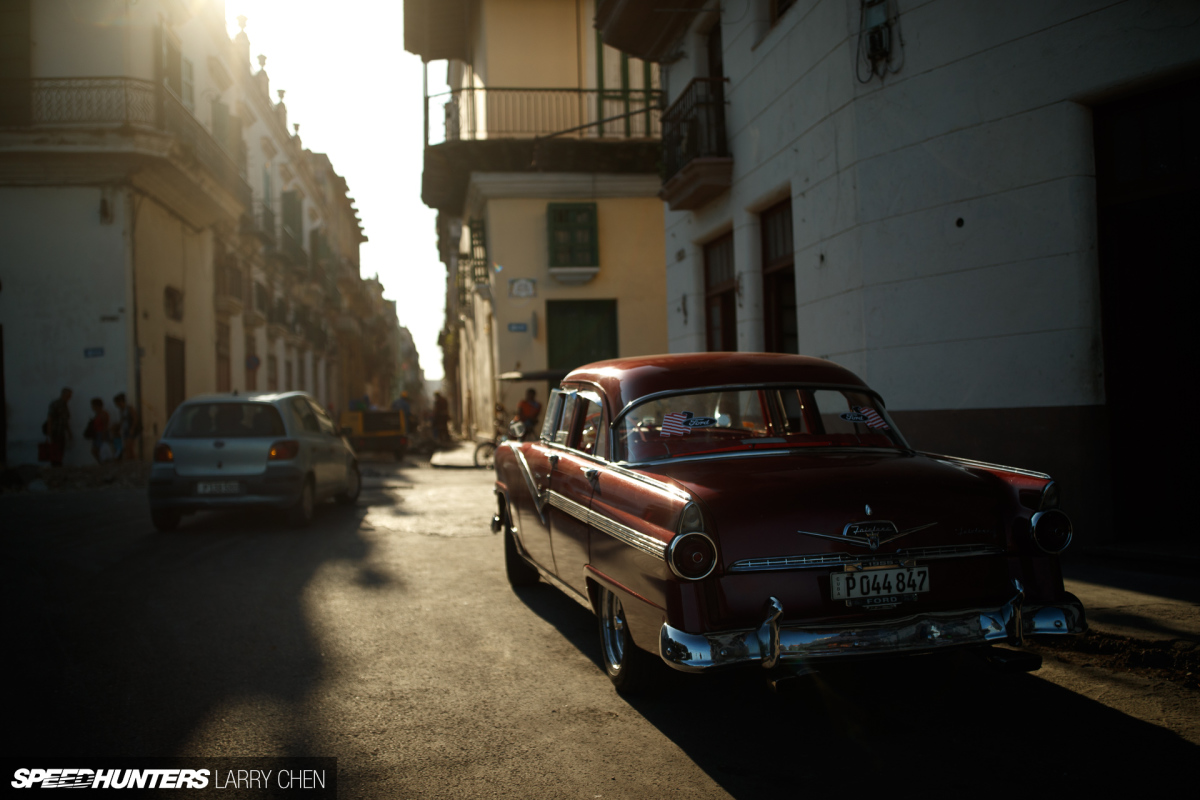 Larry_Chen_Speedhunters_havana_cuba_car_spotting_42