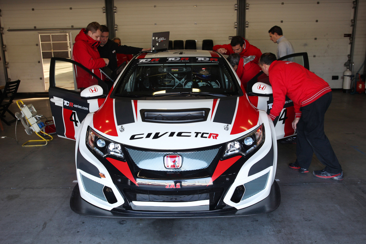 2017-2017-Adria-BoP---04-Honda-Civic_15
