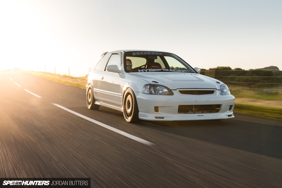 A Screaming Fast-Road EK9 Civic Type R