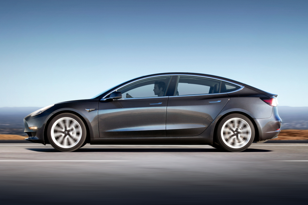 SH_Tesla_Model3_2
