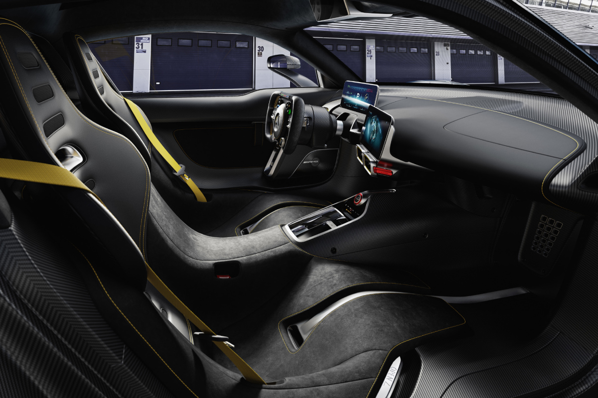 Weltpremiere Showcar Mercedes-AMG Project ONE: Mercedes-AMG bringt Formel 1-Technologie für die StraÃe