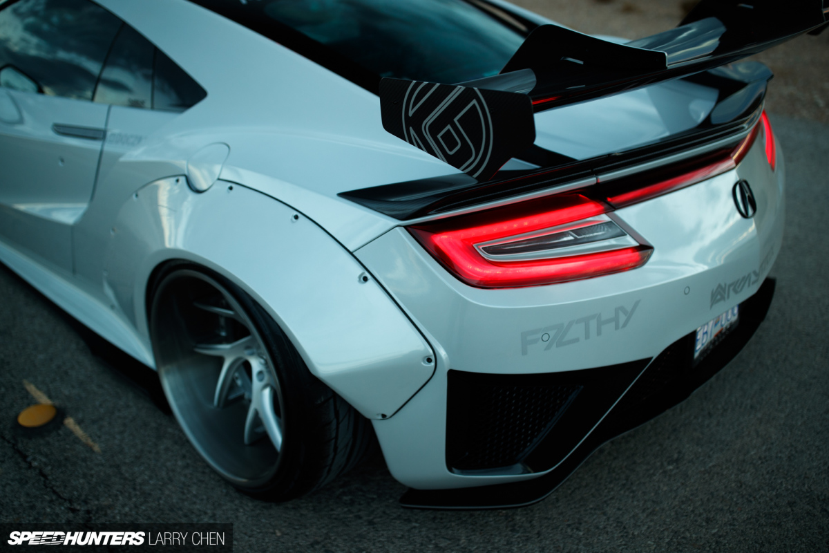 Larry_Chen_2017_Speedhunters_Libertywalk_NSX_021