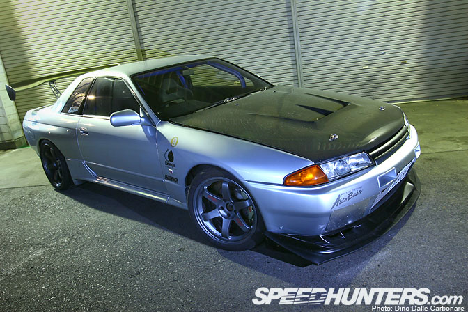 Random Snap>> Auto Bahn R32 Skyline Gt-r
