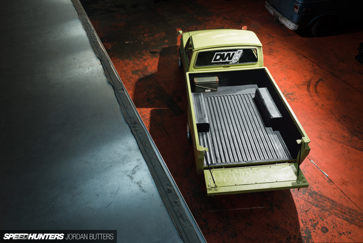 driftworks-hi5-hilux-jordanbutters-speedhunters--13