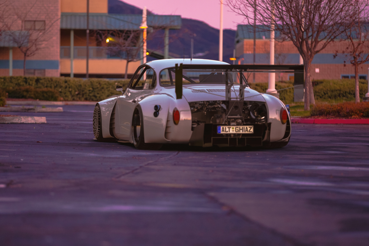 SPEED_HUNTERS_ASH_THORP_GHIA_Z_2560_002