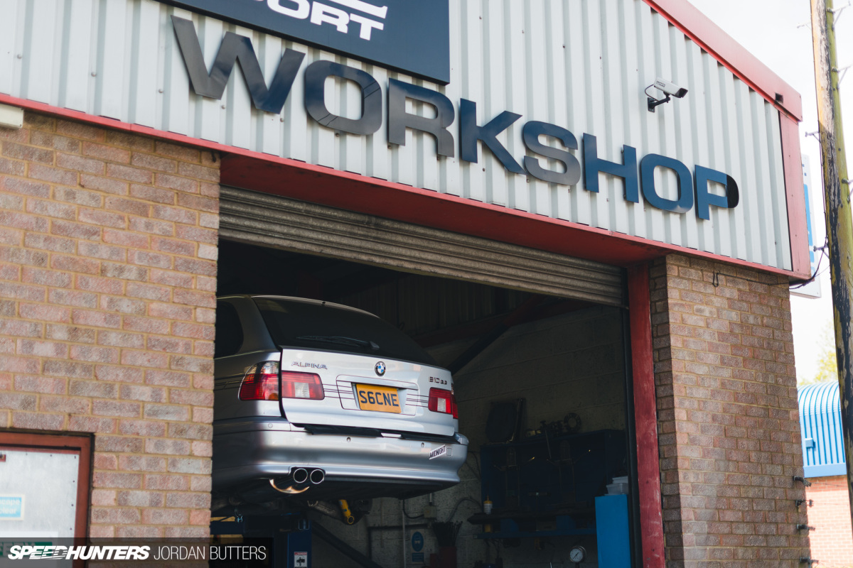 Project RS4 Carbon Clean Regal Autosport by Jordan Butters Speedhunters-7031