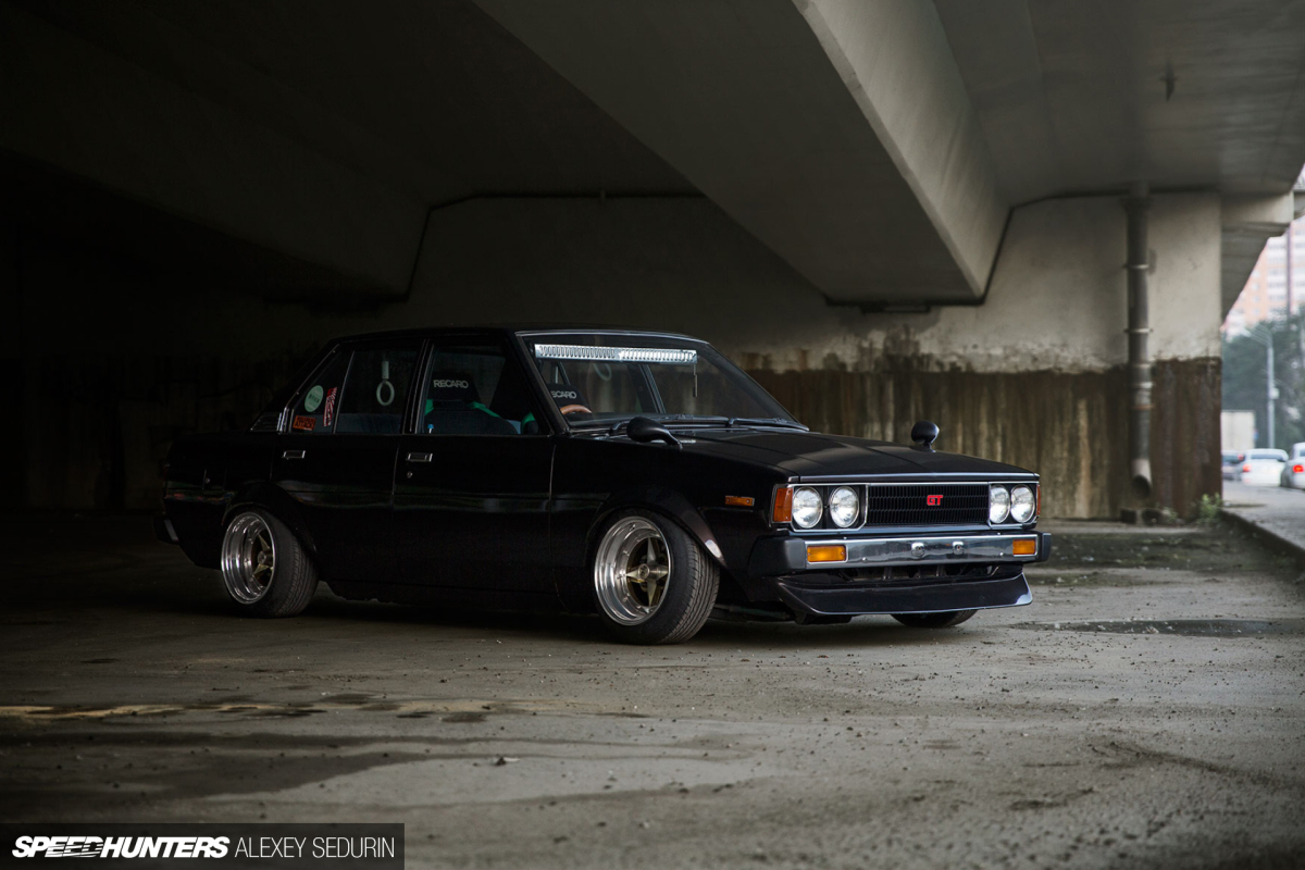 Shakotan Style On The Streets Of Moscow